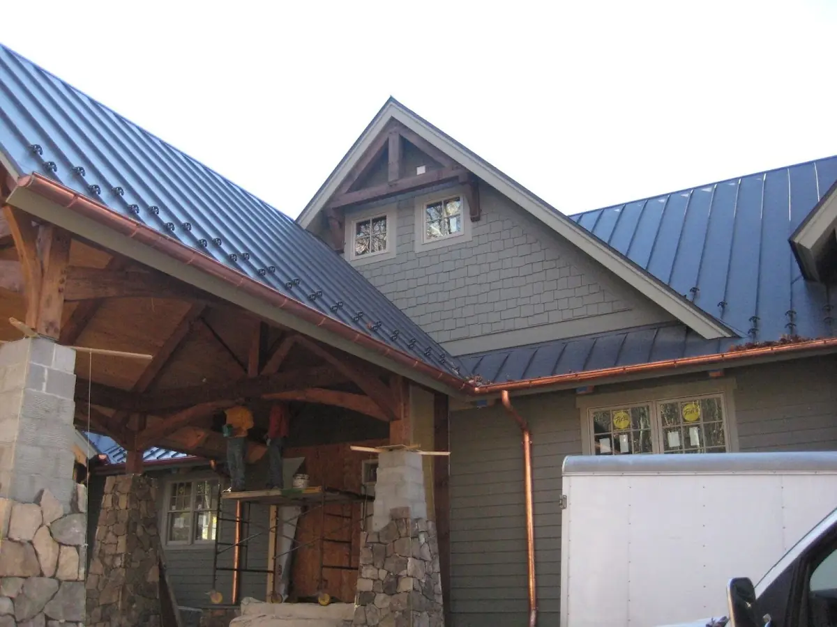 Craftsman Roofing team delivering quality roofing work in Creston-Kenilworth